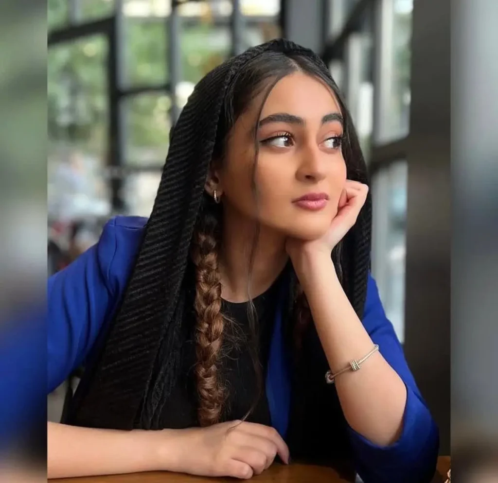 این بازیگر بیست ساله جنجالی شد!