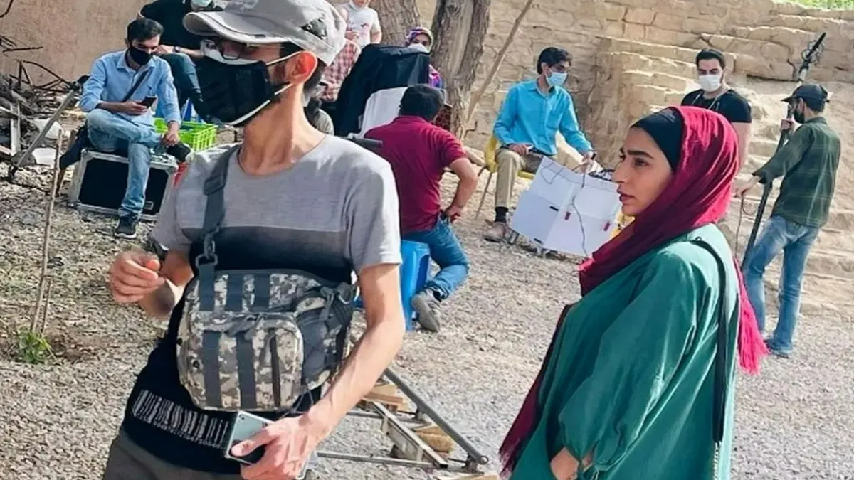 این بازیگر بیست ساله جنجالی شد!